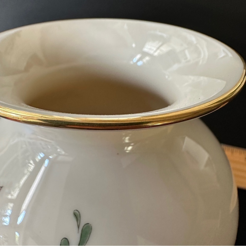 Lenox Serenade Medium Vase white, pink & green birds flowers vintage collectible - Picture 14 of 14